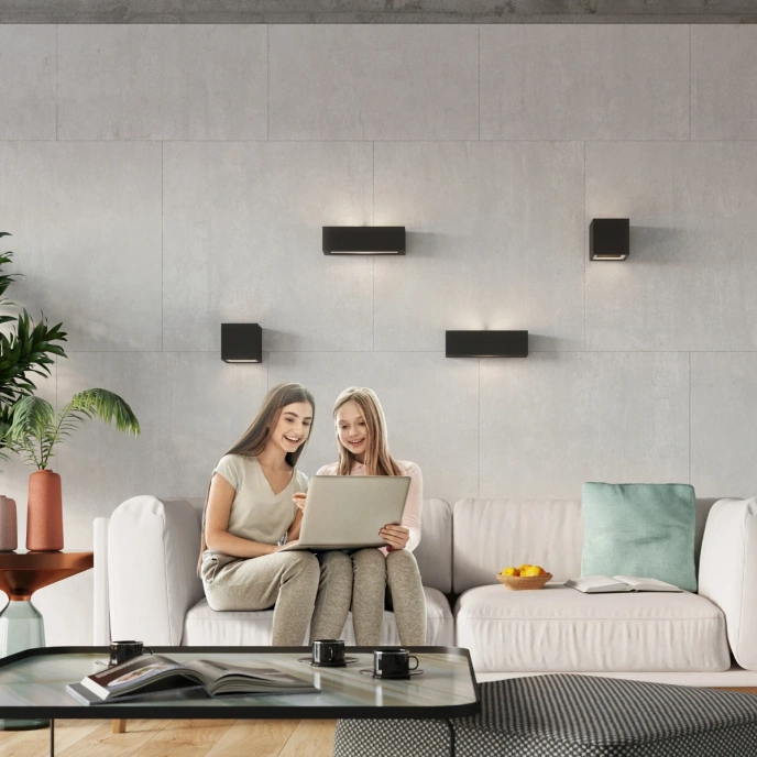 Vägglampa keramik LEO svart