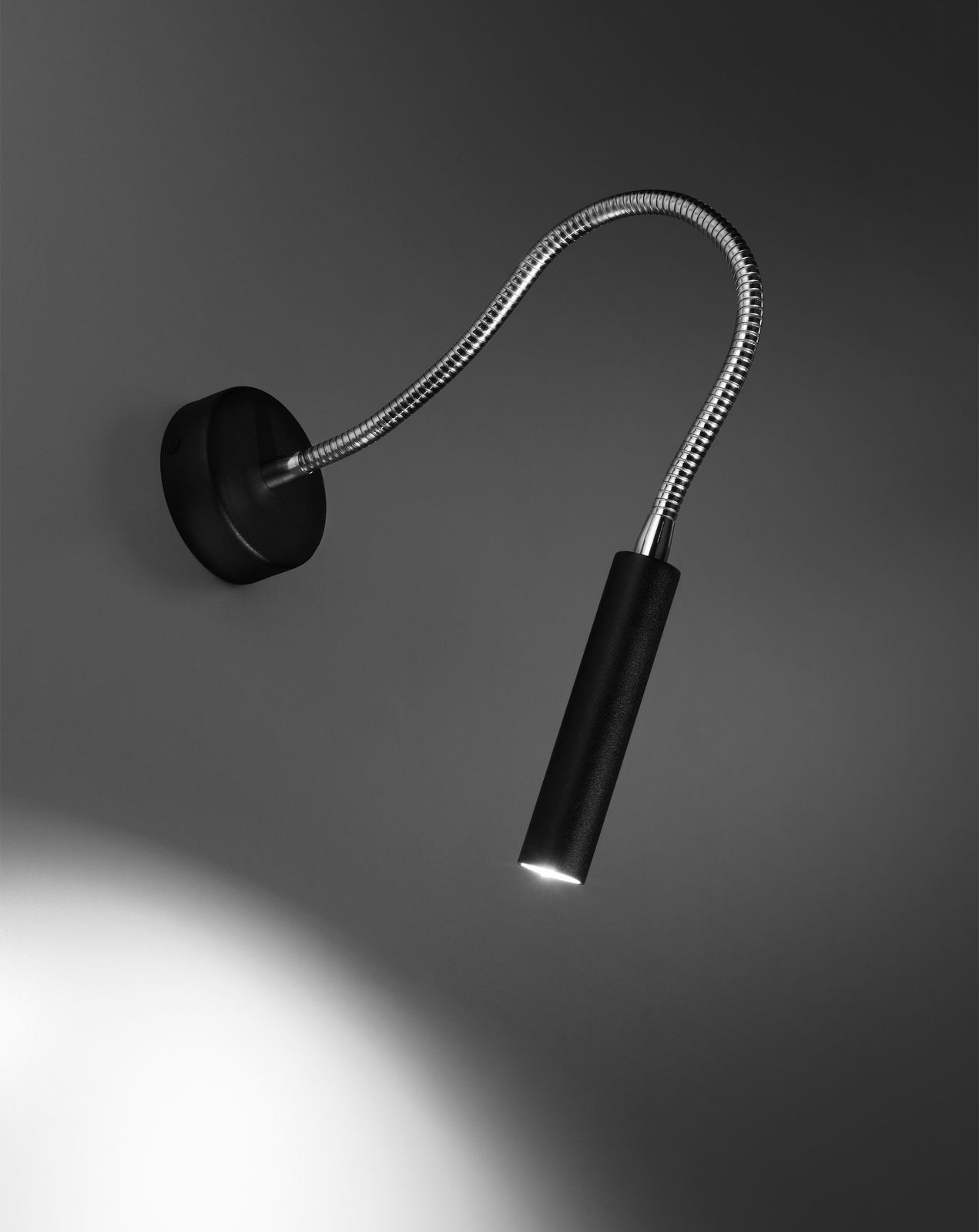 Vägglampa AXIL svart + 1x LED-lampa G9 3000K varm 4,5W 510lm