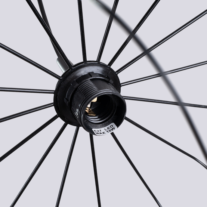 Pendellampa SKAAR svart