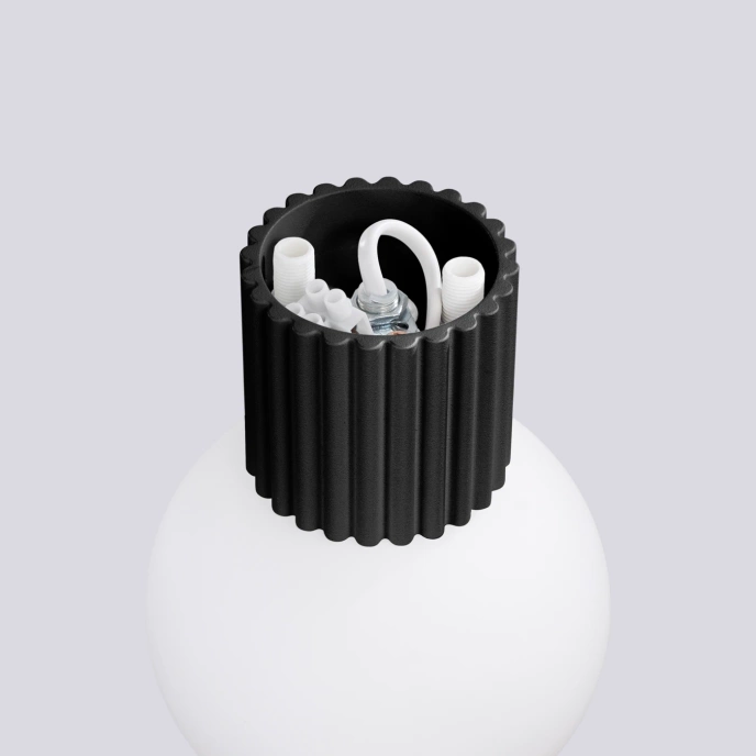 Vägglampa HALO svart IP44