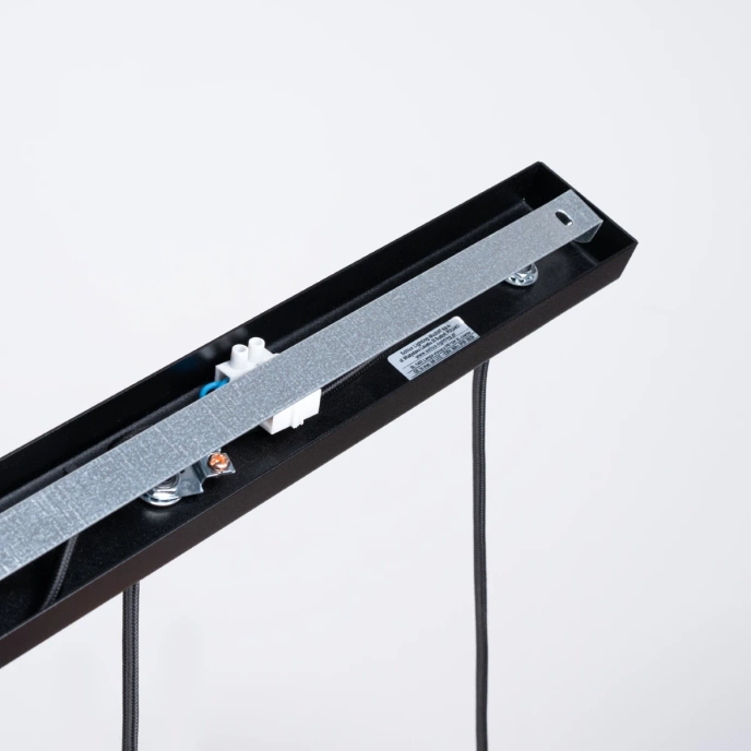 Lampa till ophängning af PRYSM 3L crna