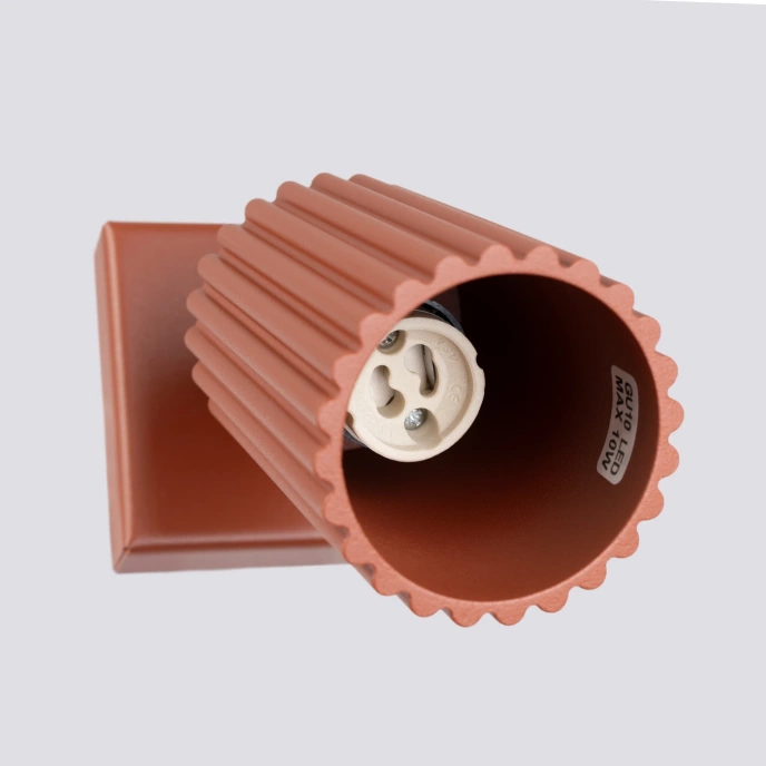 Vägglampa KARBON röd ockra