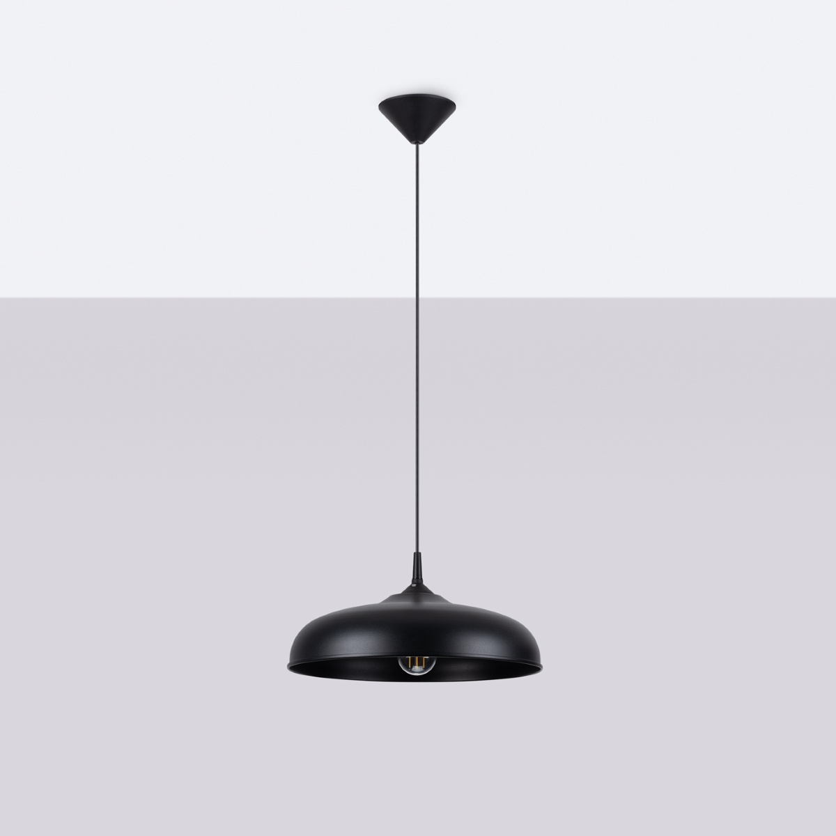 GINA taklampa svart + 1x LED-lampa E27 4000K Cold 7,5W 690lm