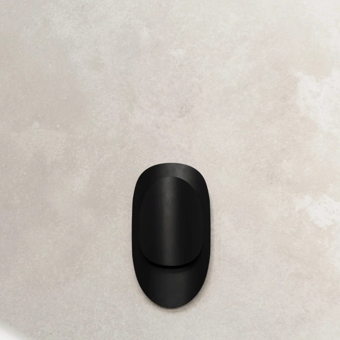 Vägglampa TEAR svart