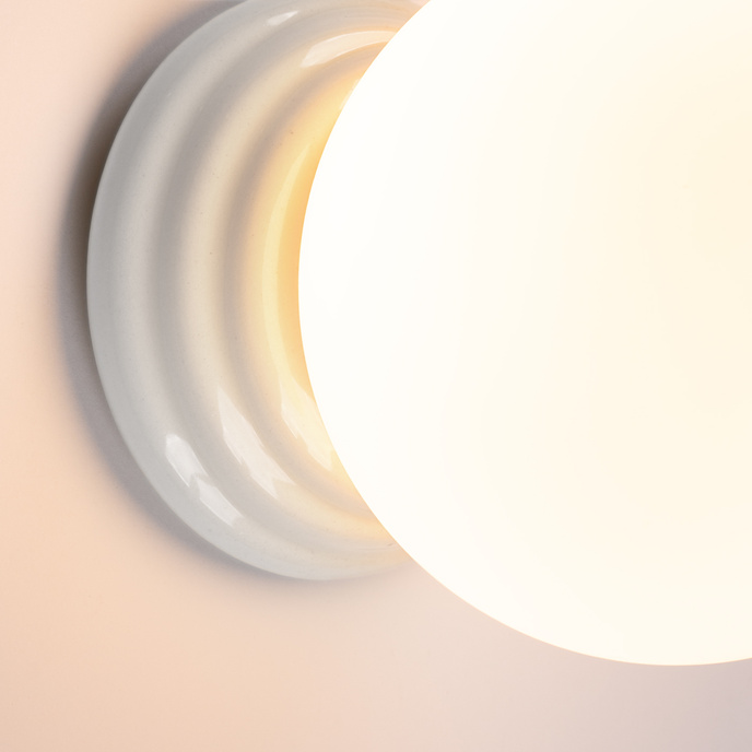 Vägglampa ZORI vit IP44