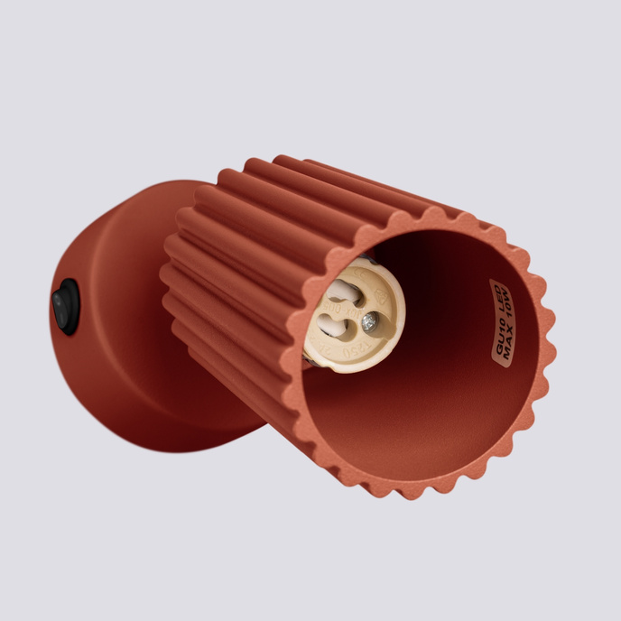 Vägglampa KARBON ockraröd med strömbrytare + 1x LED-lampa GU-10 3000K varm 7W 510lm