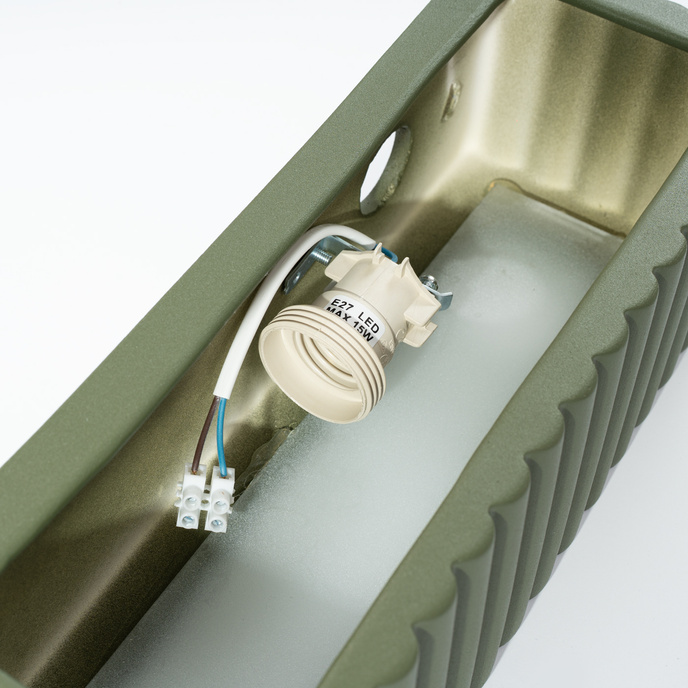 Vägglampa keramik RIGATA olivgrön