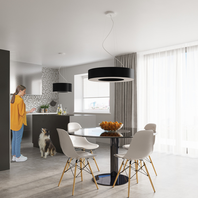 Ljuskrona SATURNO 70 svart + 6x LED-lampa E27 4000K Kall 7,5W 650lm