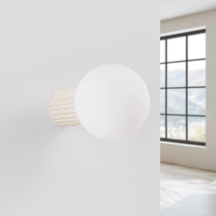 Vägglampa HALO beige IP44