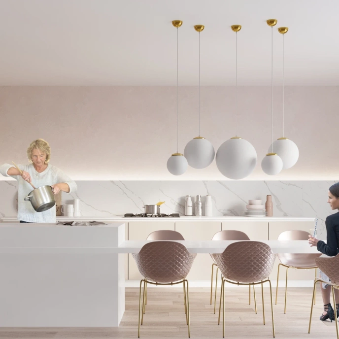 Pendel lampa UGO 30 gyllene