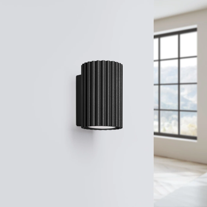 Vägglampa KARBON 10 svart