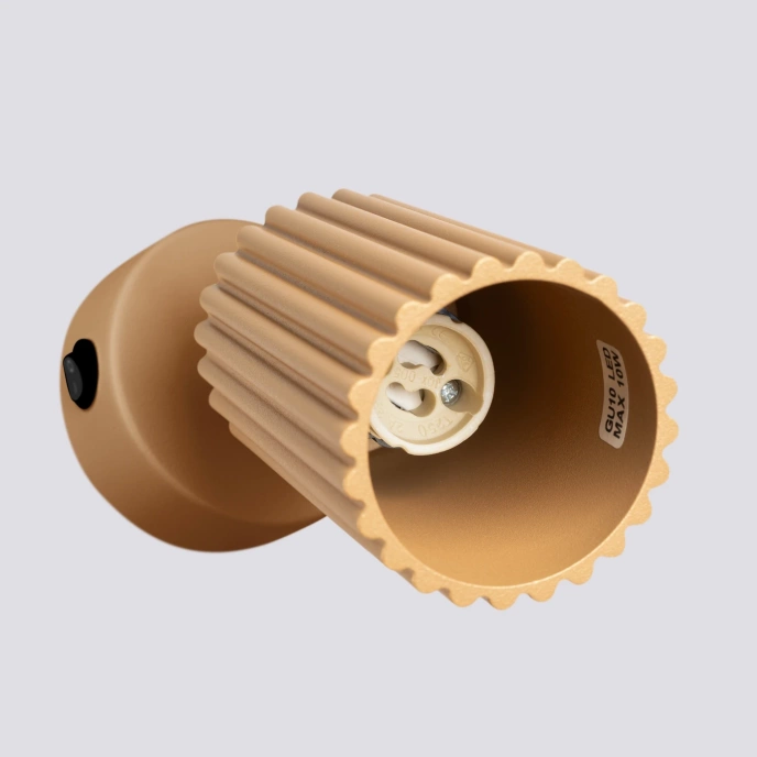 Vägglampa KARBON guld med strömbrytare