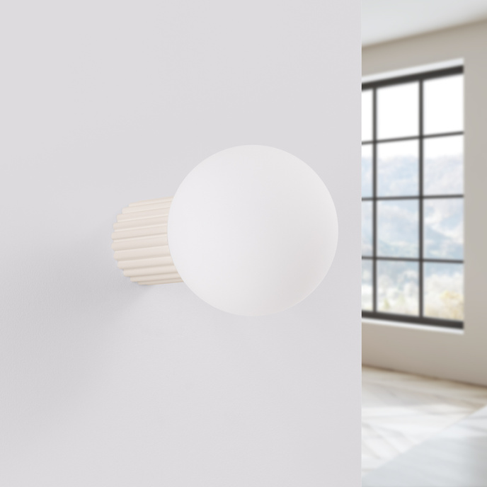 Vägglampa HALO beige IP44
